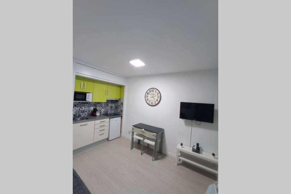 Apartamento Con Piscina A 2 Minutos De La Playa!!! Лорет де Мар Екстериор снимка