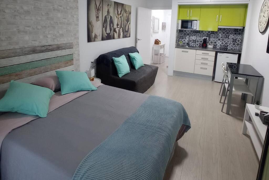 Apartamento Con Piscina A 2 Minutos De La Playa!!! Лорет де Мар Екстериор снимка
