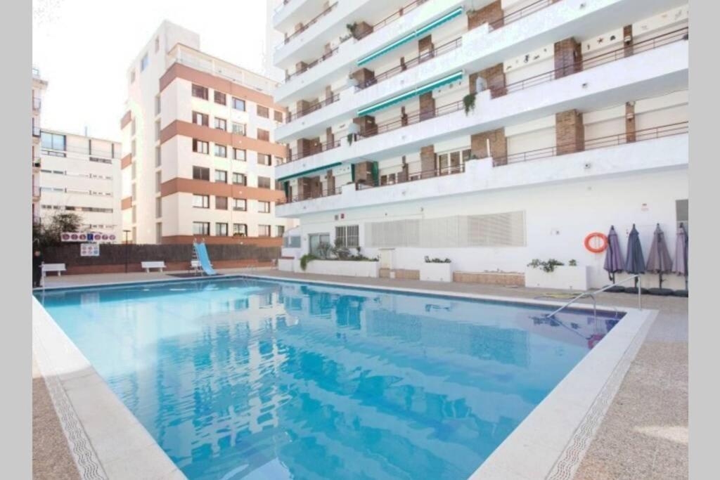 Apartamento Con Piscina A 2 Minutos De La Playa!!! Лорет де Мар Екстериор снимка