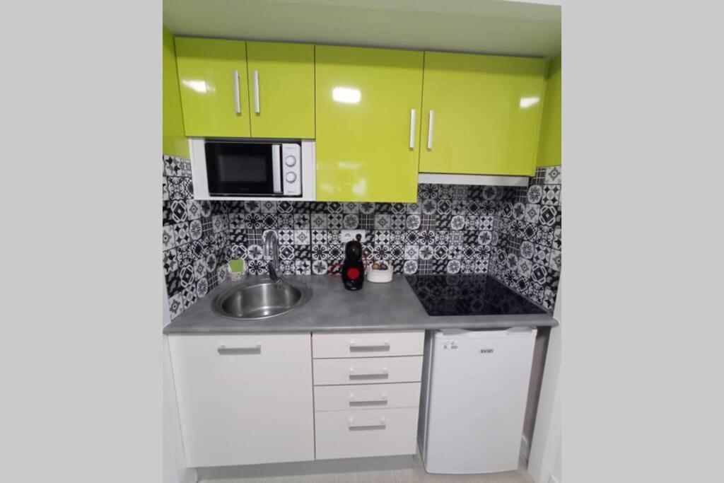 Apartamento Con Piscina A 2 Minutos De La Playa!!! Лорет де Мар Екстериор снимка