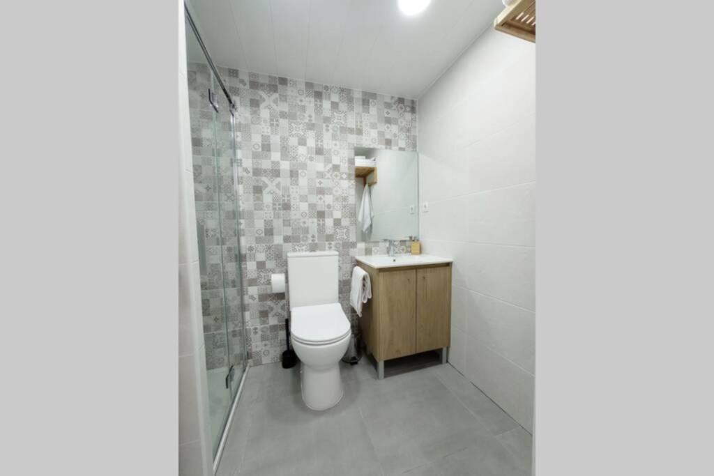 Apartamento Con Piscina A 2 Minutos De La Playa!!! Лорет де Мар Екстериор снимка